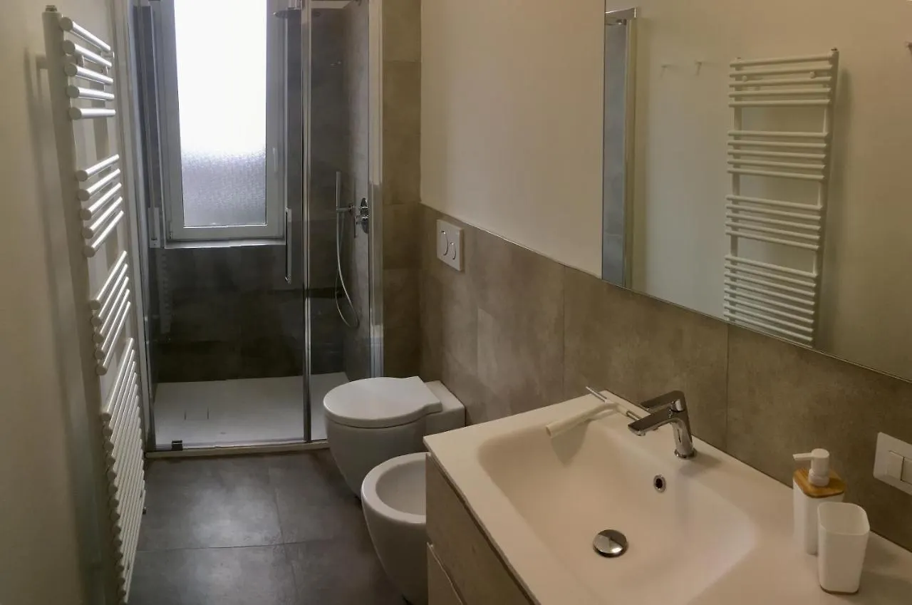 Caseospitali - Casa Lumiere, Bilocale Panoramico E Luminoso - Piano 3 No Ascensore Cernusco Sul Naviglio 0*,  Italien